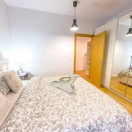 Old Town Spacious Apartment Bucarest Extérieur photo
